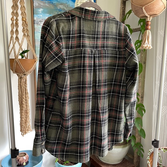 In The Style exclusive oversized check shirt in green multi - Picture 4 of 8